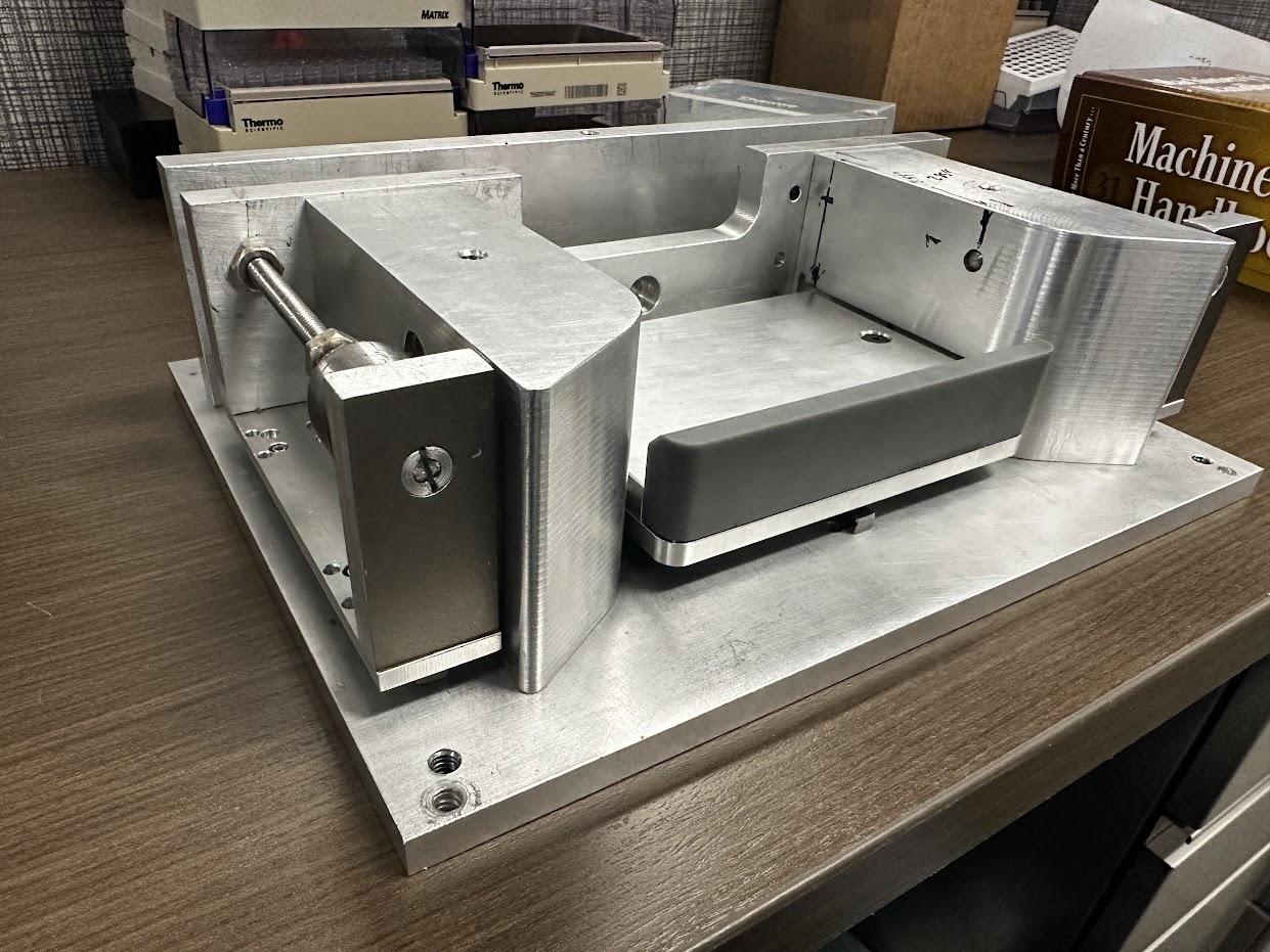 Assembled Rack Unlatcher prototype from the 2023 ThermoFisher rotation